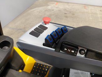 Четырехопорные погрузчики Hangcha XE30Hi ( CPD30-XEY2H2-SI )