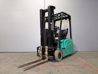 Трехопорные погрузчики Yale ERP15VTSWB - 1