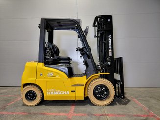 Четырехопорные погрузчики Hangcha XE25Hi ( CPD25-XEY2H2-SI )
