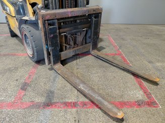 Четырехопорные погрузчики Caterpillar GP30NTD - 6