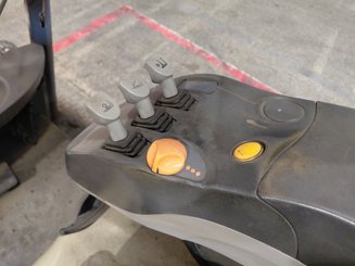 Четырехопорные погрузчики Crown SCF6040-18 - 8