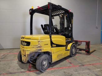 Четырехопорные погрузчики Yale ERP45VL