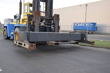 Четырехопорные погрузчики Svetruck 45120-57