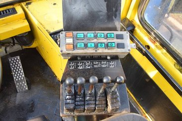 Четырехопорные погрузчики Svetruck 45120-57