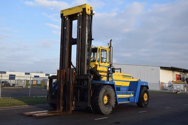 Четырехопорные погрузчики Svetruck 45120-57