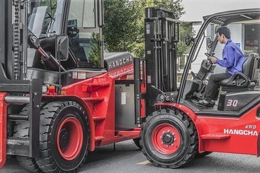 Четырехопорные погрузчики Hangcha A4W120 - 2