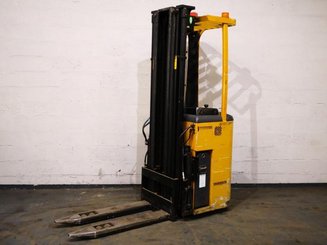 Штабелеры с платформой для оператора Caterpillar NSR16K