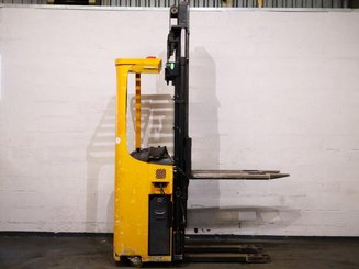 Штабелеры с платформой для оператора Caterpillar NSR16K