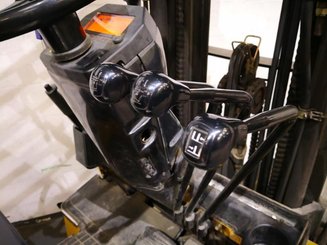 Четырехопорные погрузчики Caterpillar EC25N