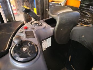 Штабелеры с платформой для оператора Caterpillar NSR16N - 3