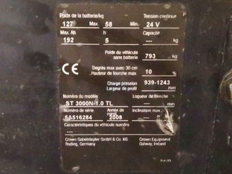 Штабелер с кадрируюющей поперечиной Crown ST3000-1.0 - 8