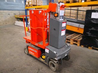 Строительный подъёмник с вертикальной мачтой JLG TOUCAN DUO