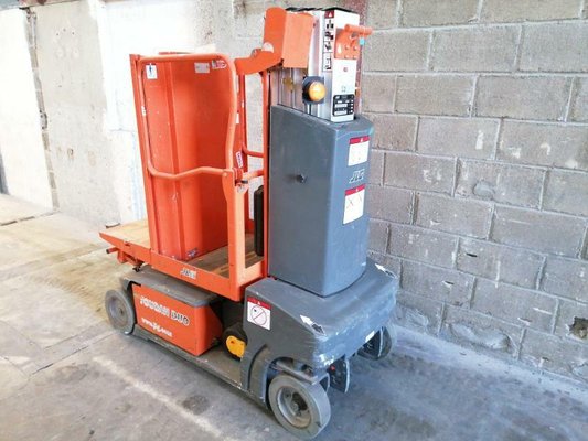 Строительный подъёмник с вертикальной мачтой JLG TOUCAN DUO - 1