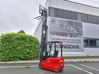 Трехопорные погрузчики Hangcha A3W18