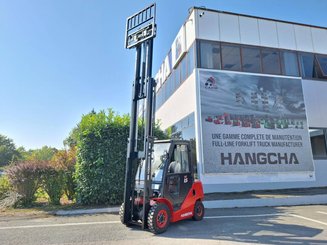 Четырехопорные погрузчики Hangcha XF25D