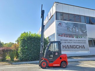 Четырехопорные погрузчики Hangcha XF25D