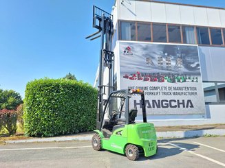 Четырехопорные погрузчики Hangcha XC30i