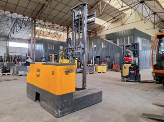 Разнонаправленный штабелер FAC 4VR 2510