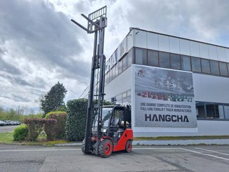 Четырехопорные погрузчики Hangcha XF35G