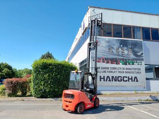Четырехопорные погрузчики Hangcha XF25D