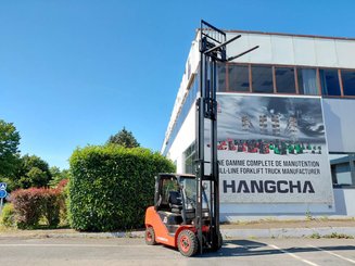 Четырехопорные погрузчики Hangcha XF25D