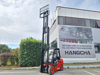 Четырехопорные погрузчики Hangcha XF35G
