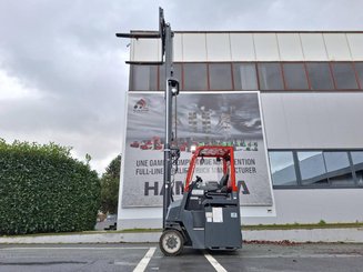 Четырехходовый вилочный погрузчик AMLIFT AGILIFT 4000E