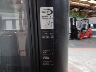 Штабелер с кадрируюющей поперечиной Crown SHR5540-1.6