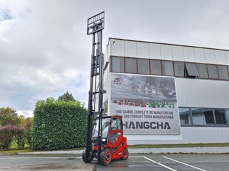 Четырехопорные погрузчики Hangcha XF35D-2