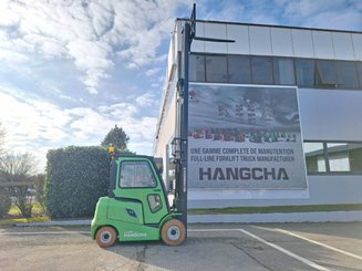 Четырехопорные погрузчики Hangcha AE25-I