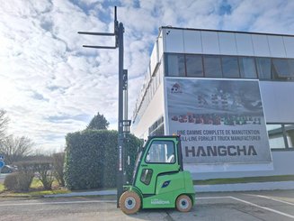 Четырехопорные погрузчики Hangcha AE25-I