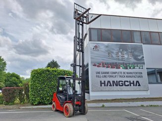 Четырехопорные погрузчики Hangcha XF35G-2