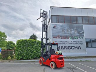 Четырехопорные погрузчики Hangcha XF35G-2