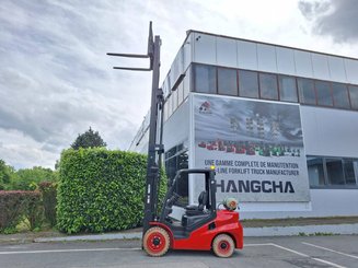 Четырехопорные погрузчики Hangcha XF35G-2