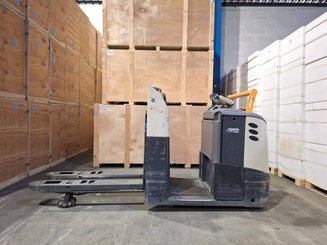 Четырехопорные погрузчики Crown GPC3020