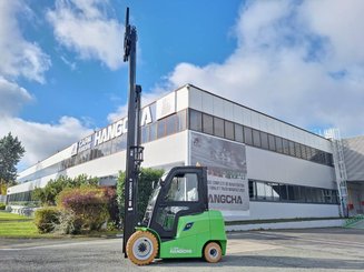 Четырехопорные погрузчики Hangcha AE30-I