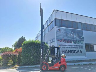Четырехопорные погрузчики Hangcha XF25G-2