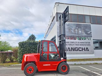 Четырехопорные погрузчики Hangcha XF70D