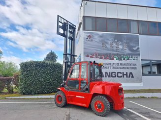 Четырехопорные погрузчики Hangcha XF70D