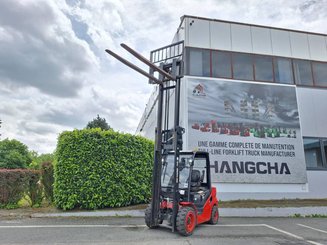 Четырехопорные погрузчики Hangcha XF35D-2