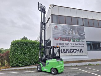Четырехопорные погрузчики Hangcha AE25-I
