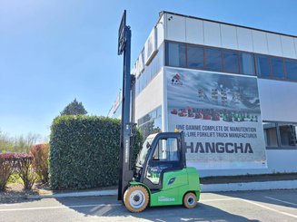 Четырехопорные погрузчики Hangcha AE30-I