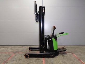 Штабелер с откидной платформой Hangcha CQDB16-AC2S-I - 7