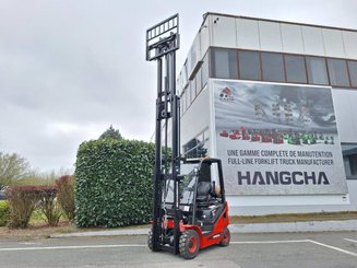 Четырехопорные погрузчики Hangcha XF18G-2