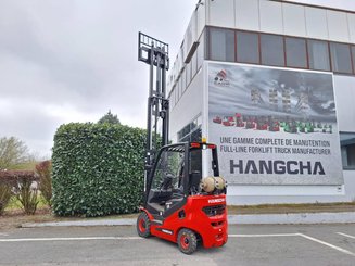 Четырехопорные погрузчики Hangcha XF18G-2
