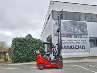 Четырехопорные погрузчики Hangcha XF18G-2