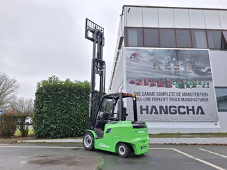 Четырехопорные погрузчики Hangcha AE30-I