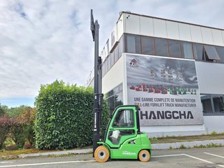 Четырехопорные погрузчики Hangcha XC30i