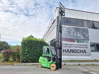 Четырехопорные погрузчики Hangcha XC30i
