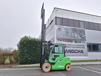 Четырехопорные погрузчики Hangcha XC50i-600